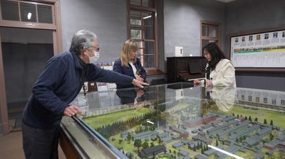 0306-4.JPG 0306-4.JPG