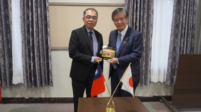 1022-2-.JPG 1022-2-.JPG