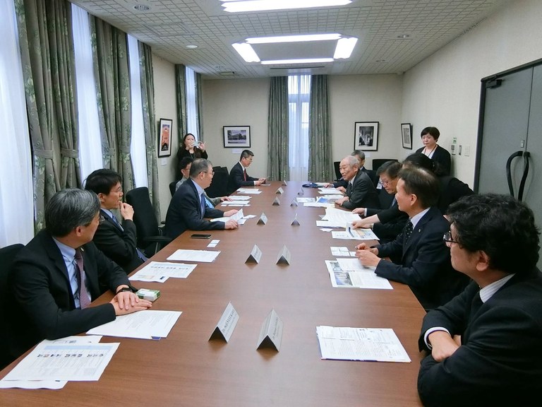 20240701 group discussion.jpg