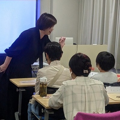 20251130-02guide pron.jpg