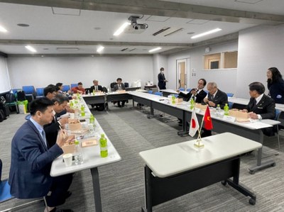 20251205Pic5_lunch meeting.jpg 20251205Pic5_lunch meeting.jpg