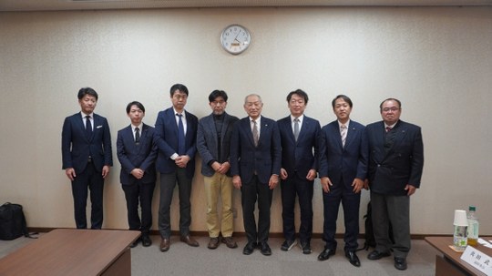 20251215-02.jpg 20251215-02.jpg