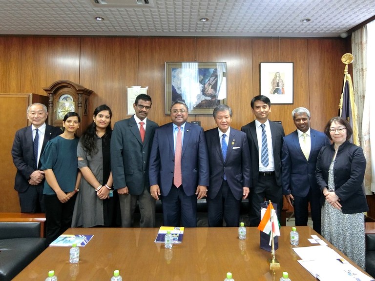 3.0910-Group Photo.JPG