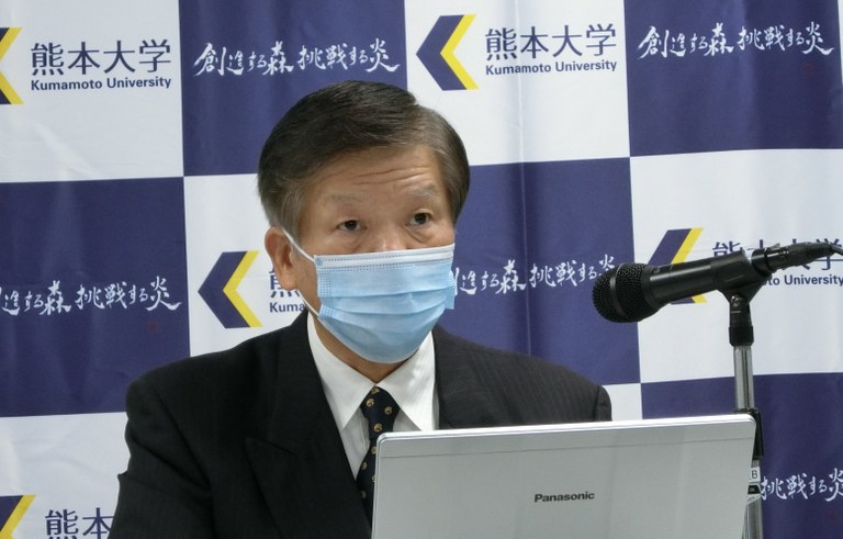 小川学長.JPG