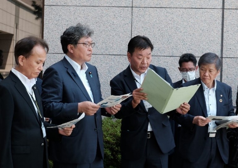 萩生田政調会長視察②.jpg