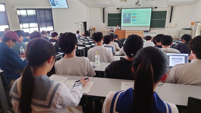 20261012_法学部体験見学会2.jpg 20261012_法学部体験見学会2.jpg